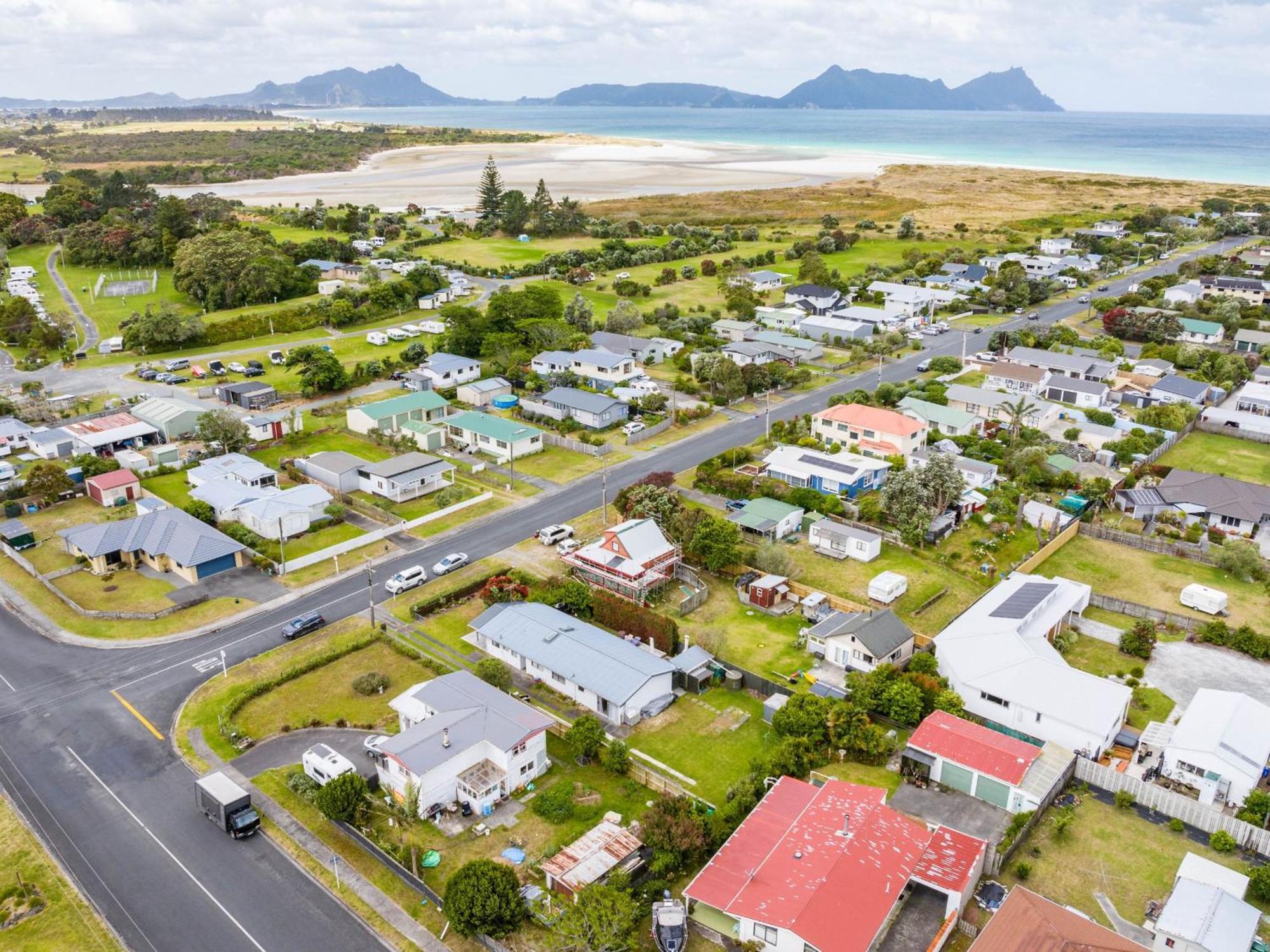 Ruakaka Holiday Escape - Ruakaka Holiday Home Eksteriør bilde